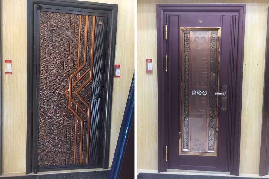 Cửa thép xi mạ - cửa thép có hoa văn bằng đồng