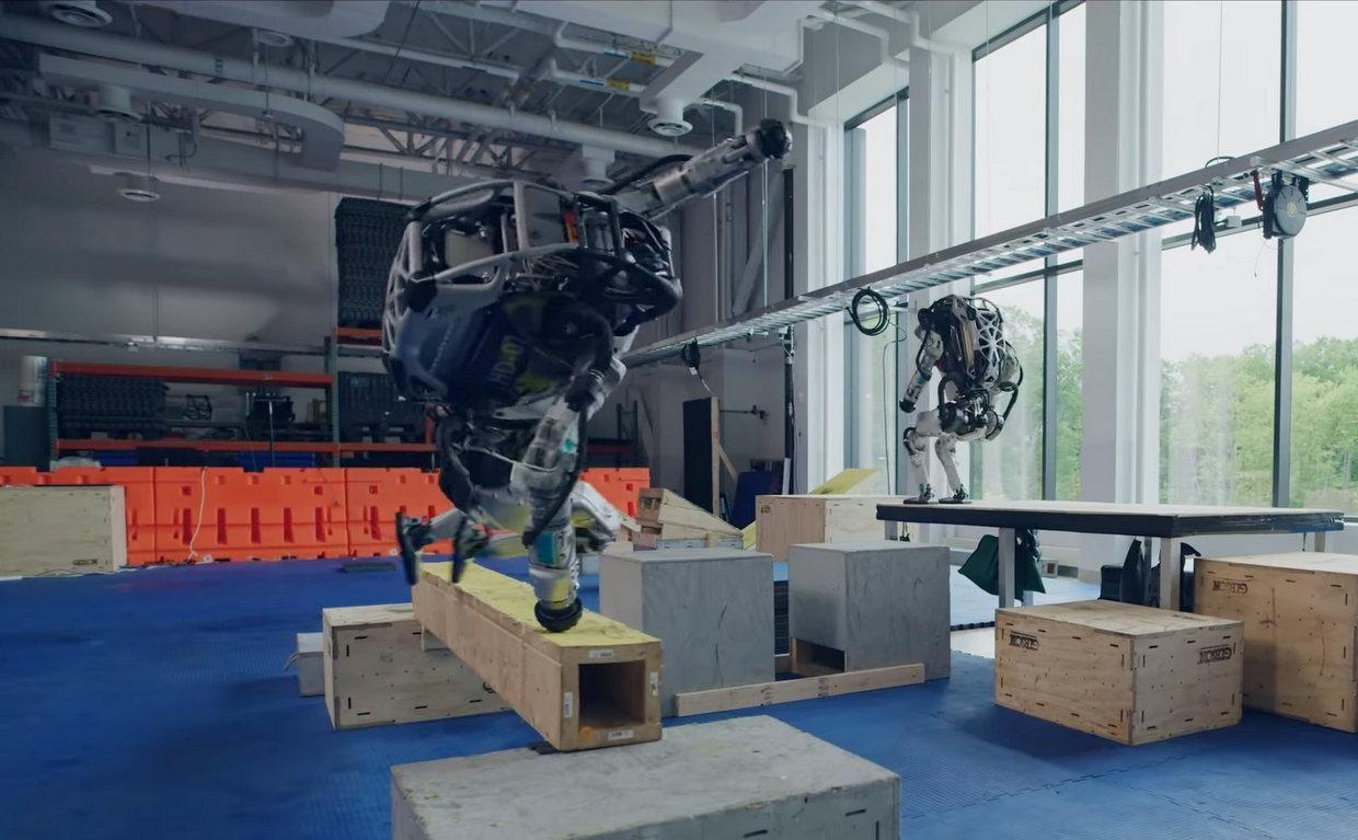 Atlas Shows Most Impressive Parkour Skills We've Ever Seen