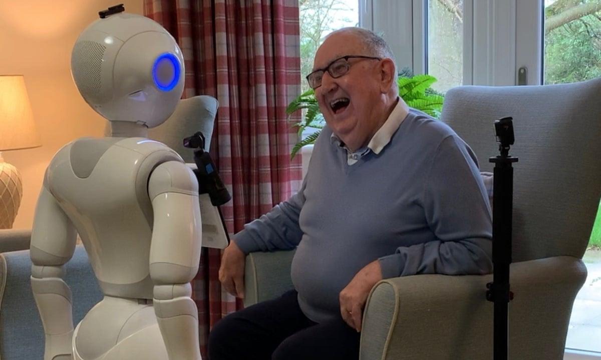 Robots to be used in UK care homes to help reduce loneliness ...